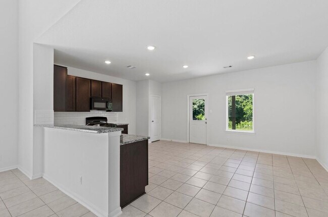 Building Photo - 5319 Rivers Edge Dr