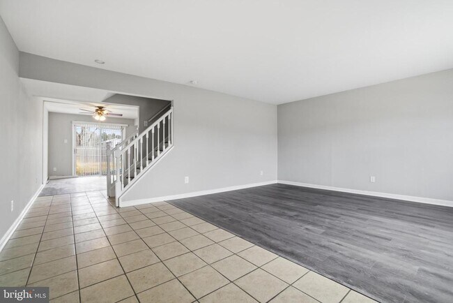 Building Photo - 33 Milstone Ct