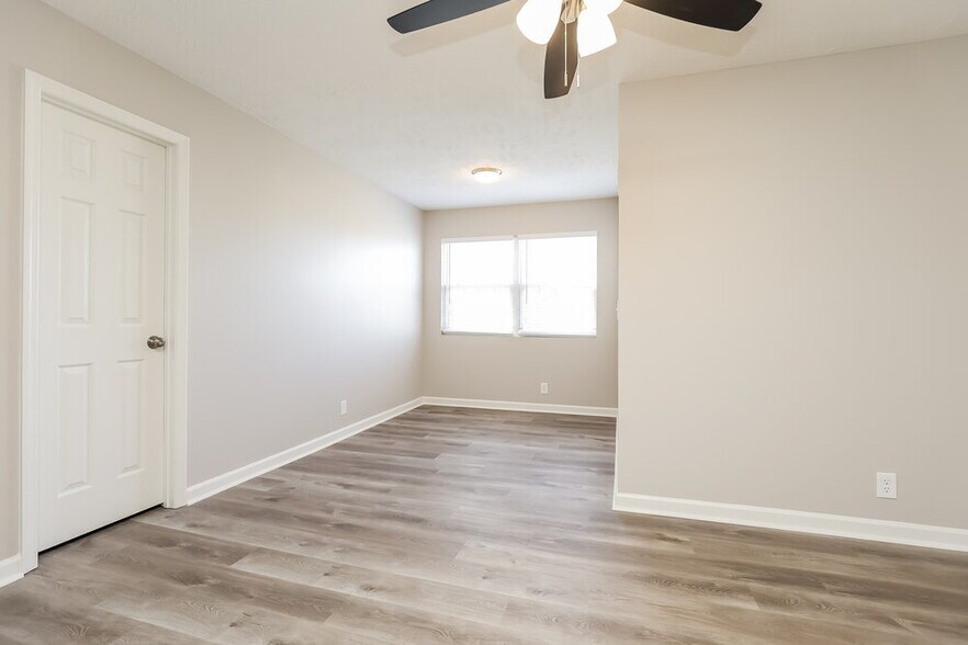 Building Photo - 5068 Tabitha St