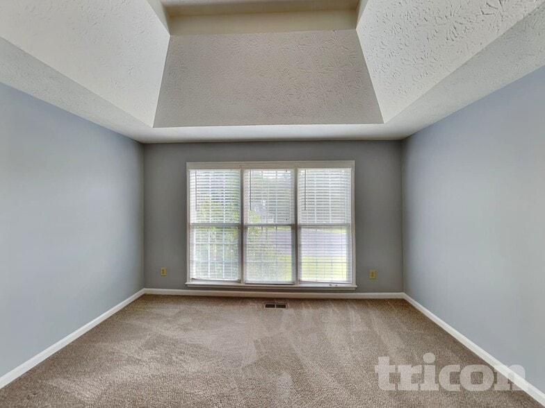 Building Photo - 411 Stewart Dr