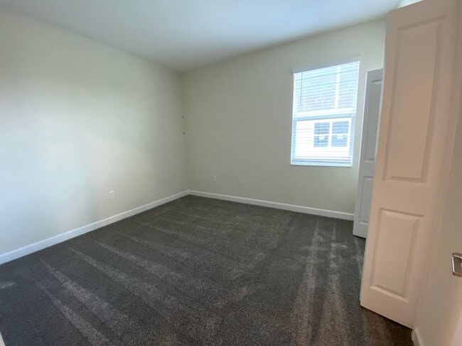 Building Photo - 11440 Satire St