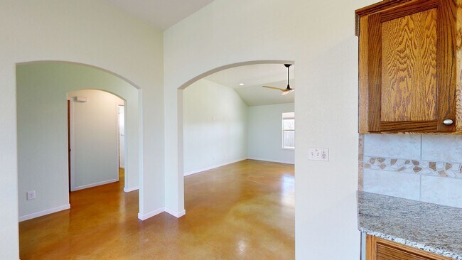 Building Photo - GORGEOUS HOME IN NOLANVILLE CLOSE TO FORT ...