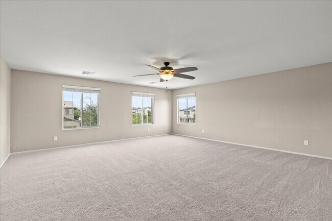 Building Photo - North Las Vegas Beauty – Roomy, Stylish, a...