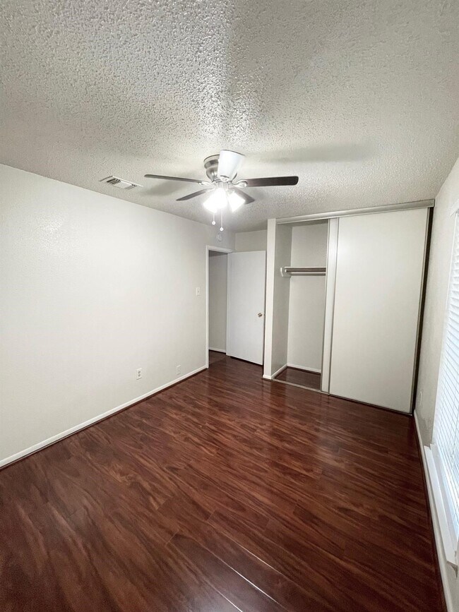 Building Photo - 4115 Issacks Way