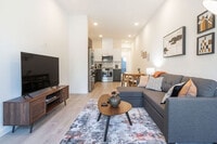 Building Photo - 1333 E Denny Way