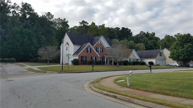 Building Photo - 3652 Roxfield Dr NE