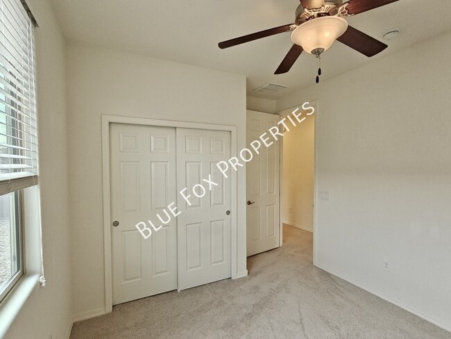 Building Photo - 12163 N Meditation Dr