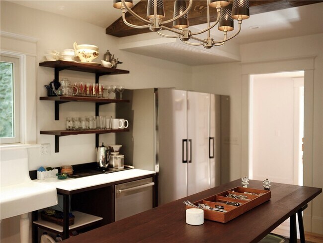 Building Photo - 38 Lake St