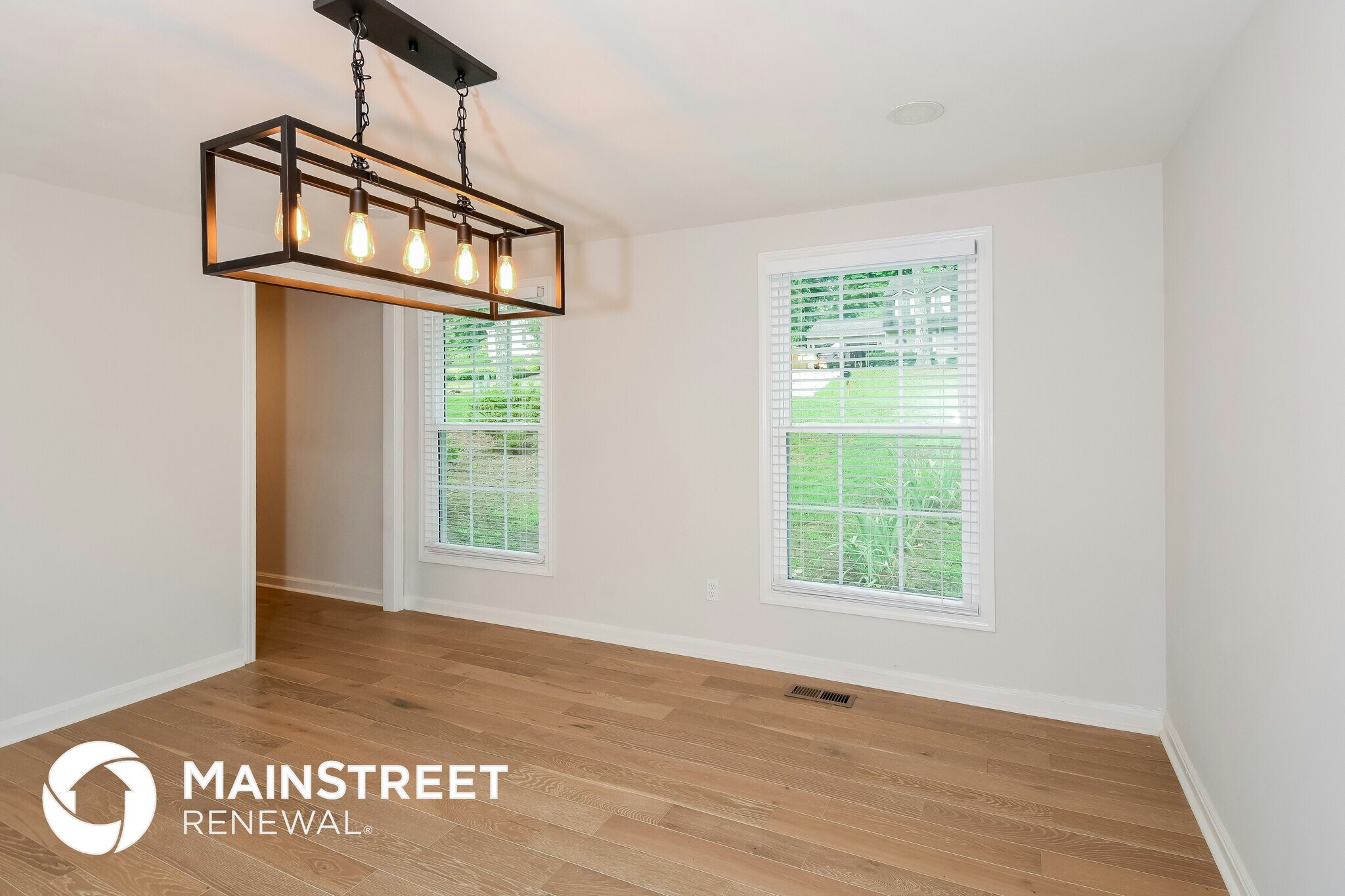 Building Photo - 234 Pinehurst Ln