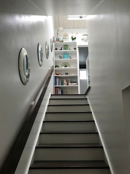 Stairs to 2nd level - 4040 Grand View Blvd