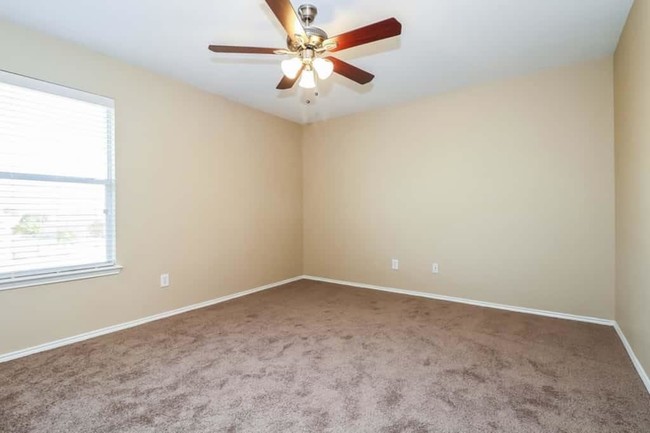 Building Photo - 1204 Geddes Ct