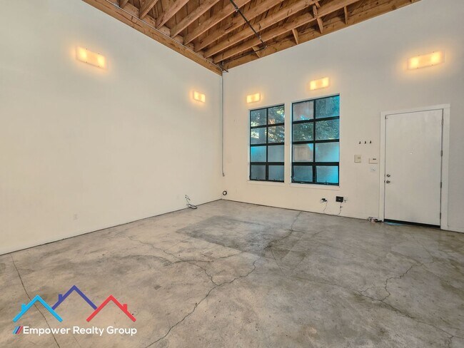 Building Photo - 1510 32nd St