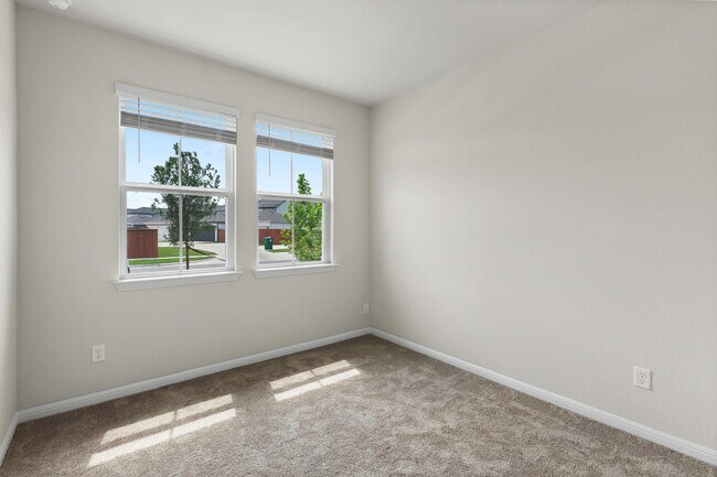 Building Photo - 2320 Jack Nora Wy