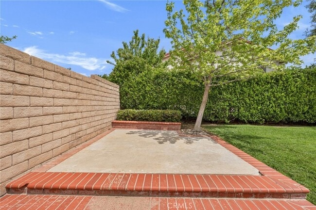 Building Photo - 12160 Crystal Ridge Way
