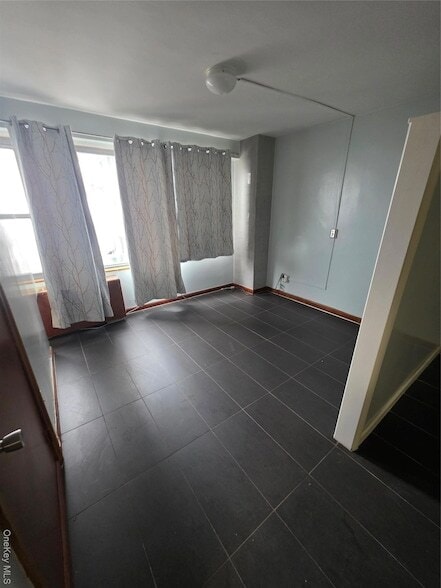 Building Photo - 1020 Grand Concourse