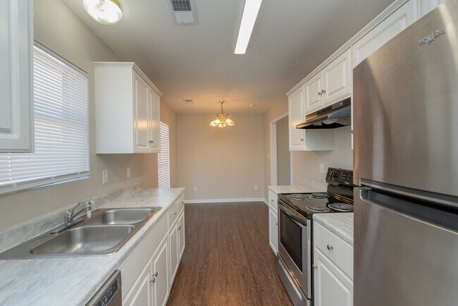 Building Photo - 3609 Stanton Ct