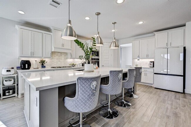Building Photo - 11314 Cosmopolitan Dr