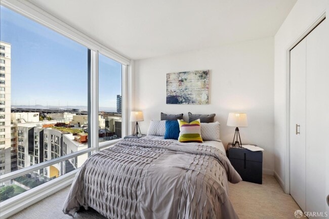 Building Photo - 401 Harrison St