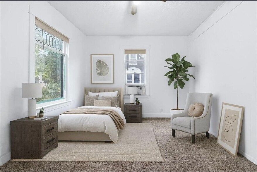 Building Photo - 612 7th Ave S