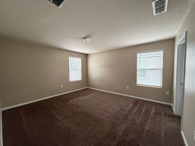 Building Photo - 3583 Sunfish Dr