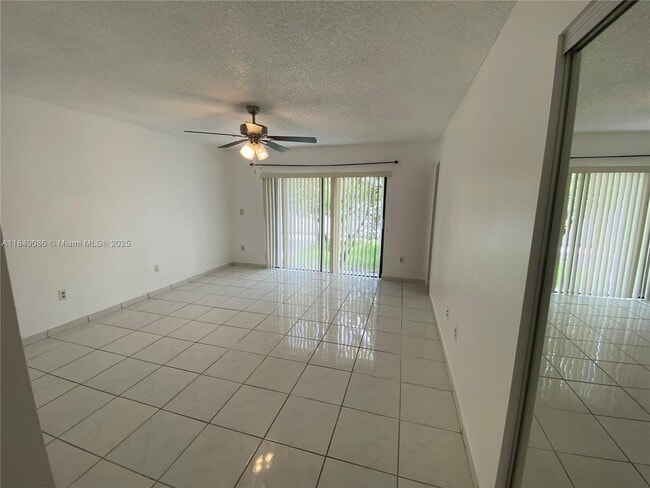 Building Photo - 10225 SW 144th Ct