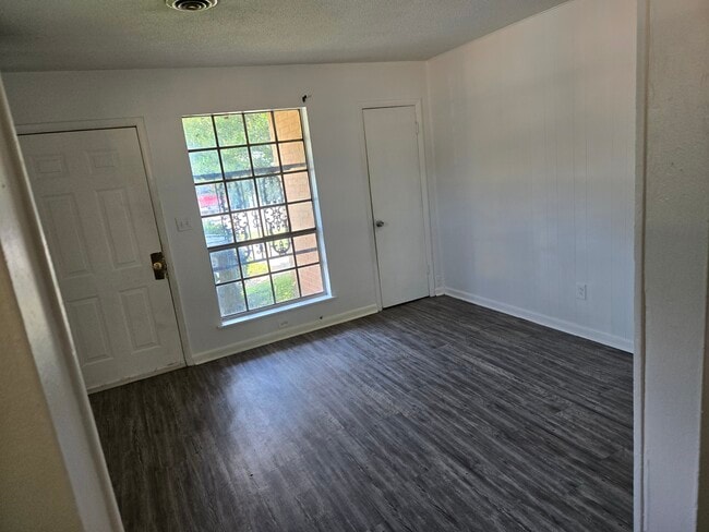 Building Photo - 6212 Walden Ave