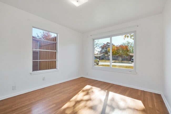 Building Photo - Cozy 3 Bedroom Home in Northeast San Antonio