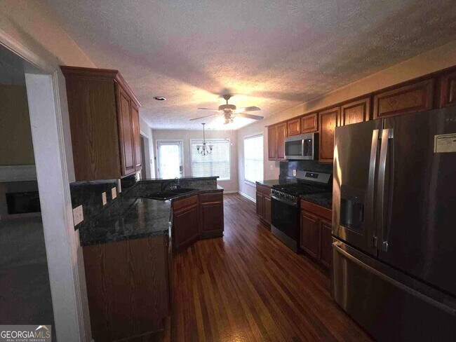 Building Photo - 323 Bald Eagle Way