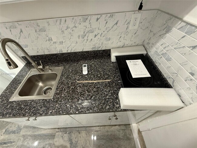 Building Photo - 545 NW 20th St