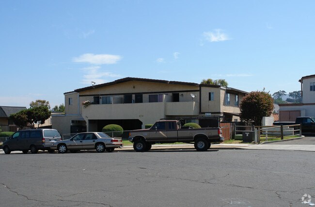 Primary Photo - 372 Pala Vista