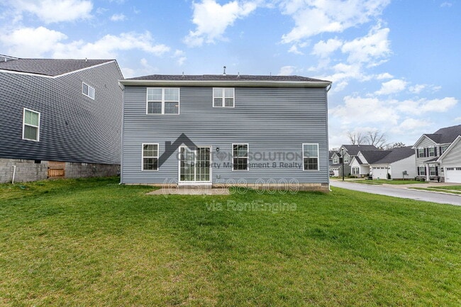 Building Photo - 3301 Somerset Ln