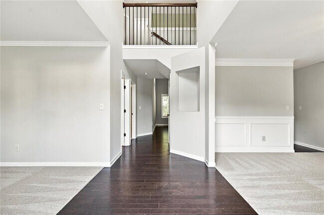 Building Photo - 5335 Redfield Way