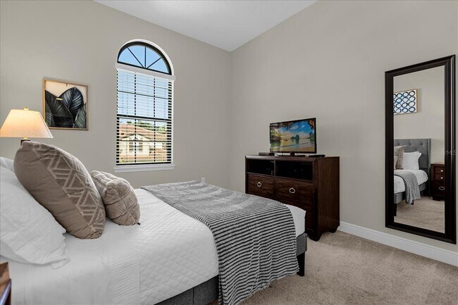 Building Photo - 8118 Roseville Blvd