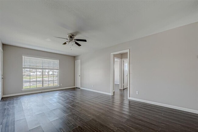 Building Photo - 7315 Housman St