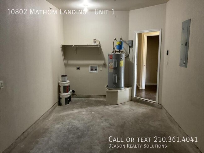 Building Photo - 10802 Mathom Landing