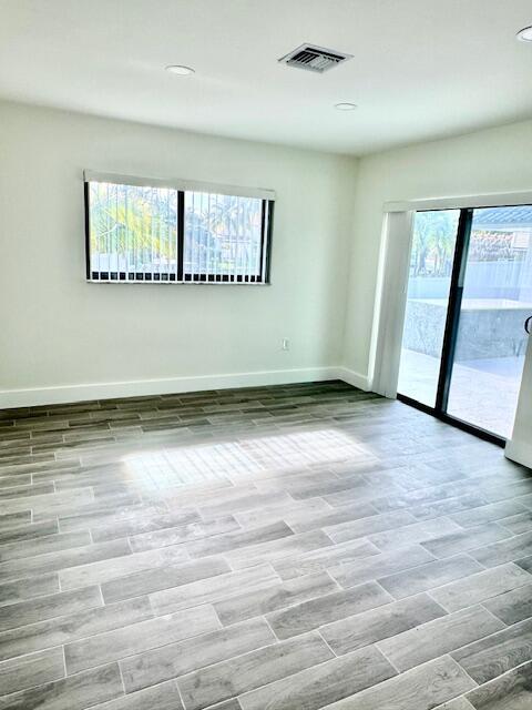 Building Photo - 10075 Yamato Rd
