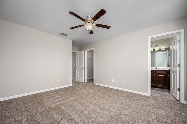 Building Photo - 2118 Middle Tennessee Blvd