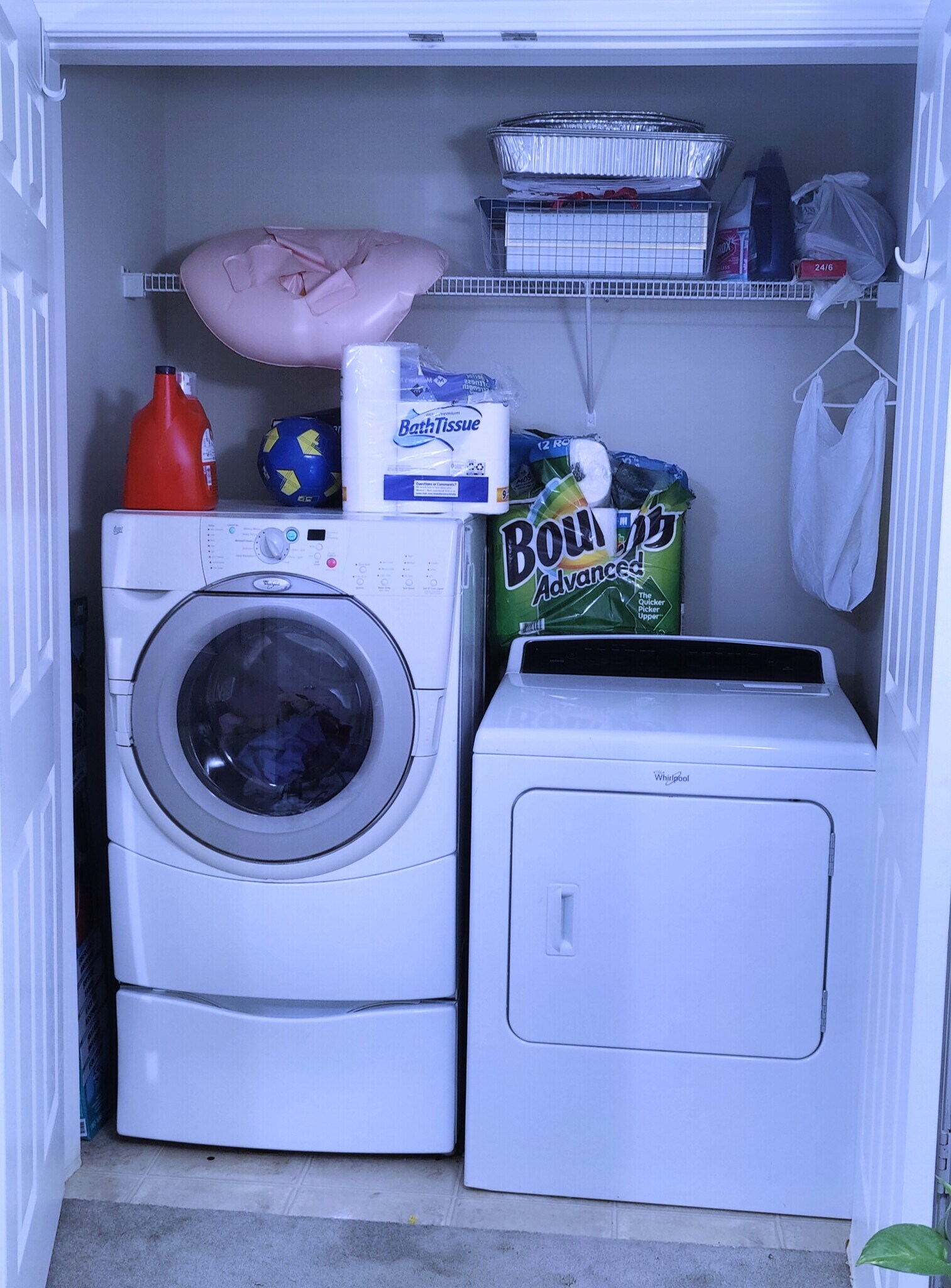 Building Photo - 2337 Beaver Falls Dr