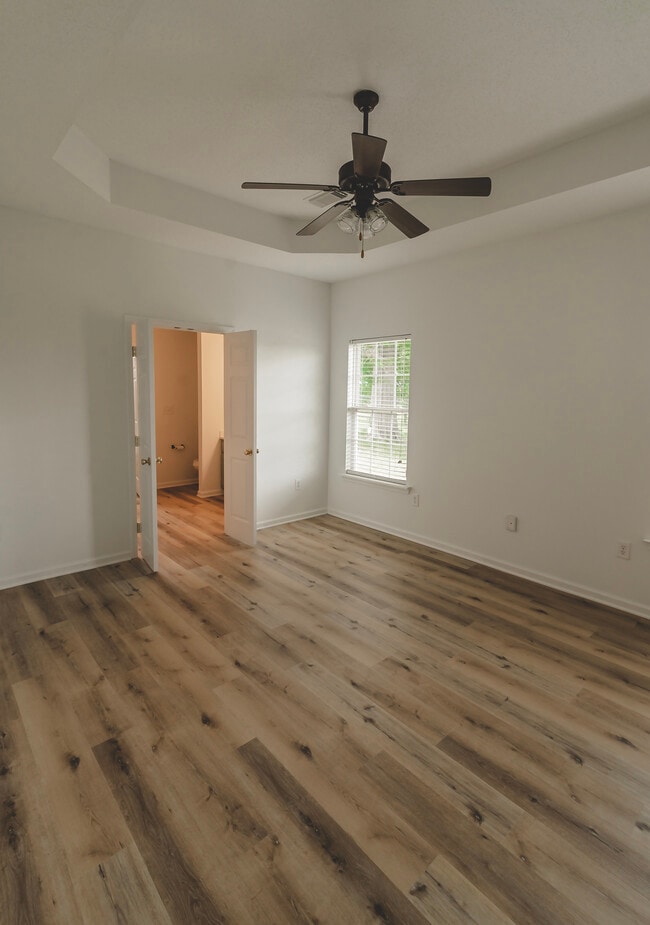 Building Photo - 9703 Full Moon Cir