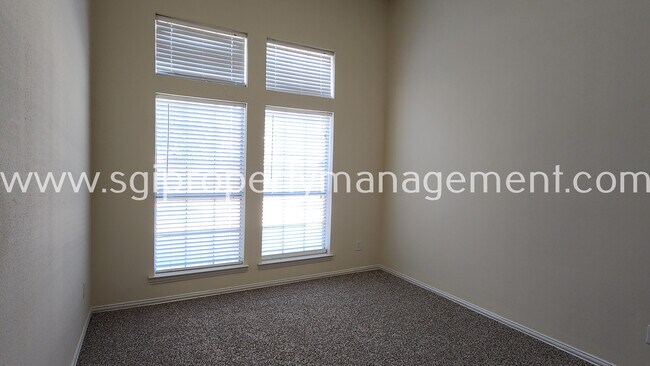 Building Photo - 126 Beacon Hill Ln