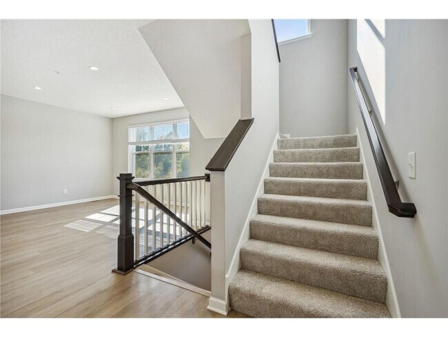 Building Photo - 6993 Huckleberry Dr