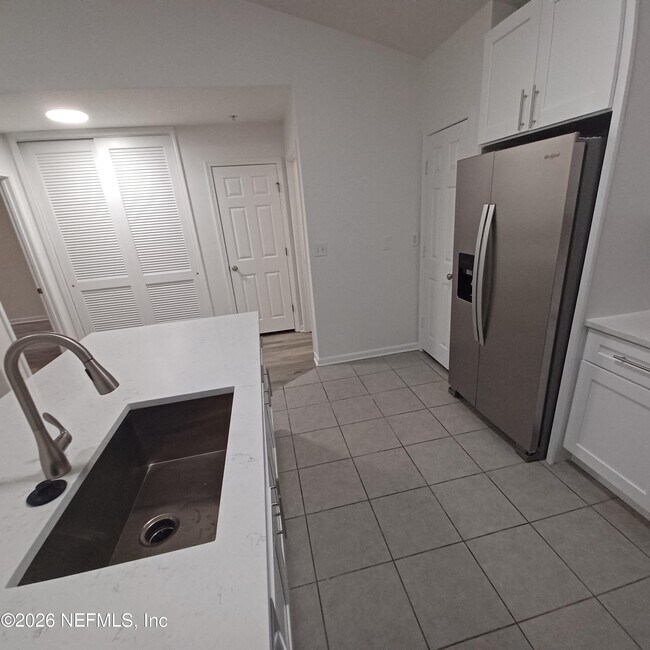 Building Photo - 575 Oakleaf Plantation Pkwy