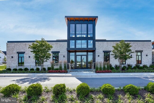 Building Photo - 6416 Greenleigh Ave