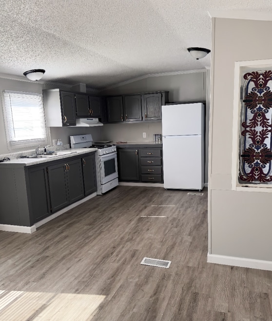 Building Photo - 2552 Smith Ave