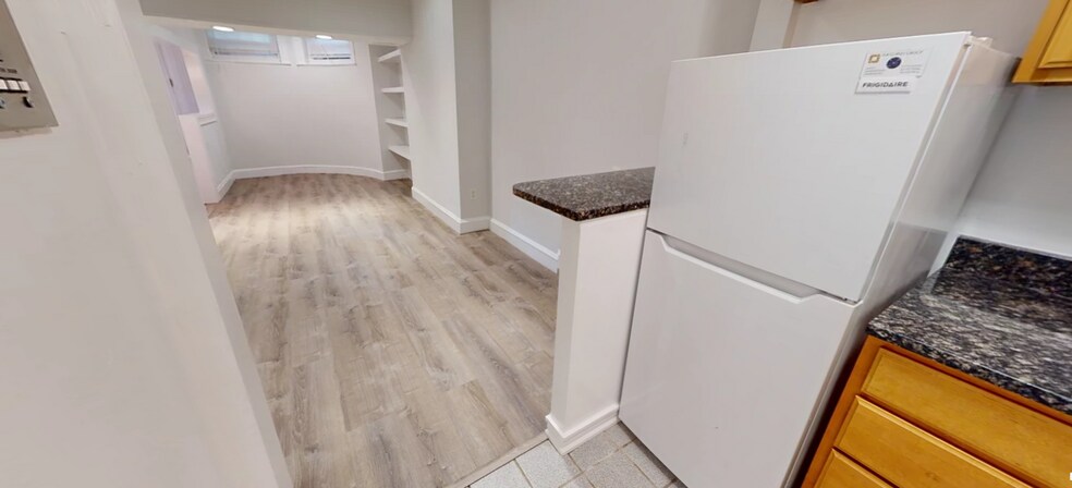 Building Photo - 370 Commonwealth Ave