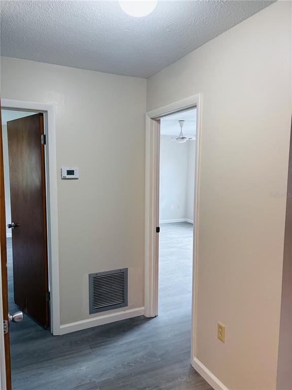 Building Photo - 33 Spring Loop