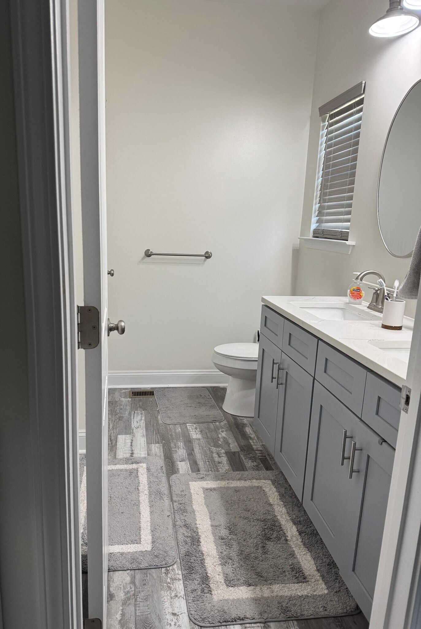 Building Photo - 402 Coahulla Creek Dr