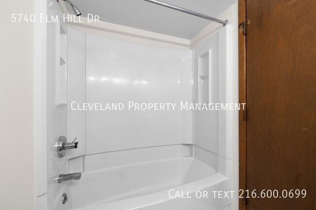 Building Photo - 5740 Elm Hill Dr