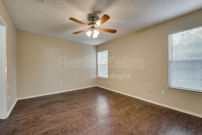 Building Photo - 10536 Towerwood Dr