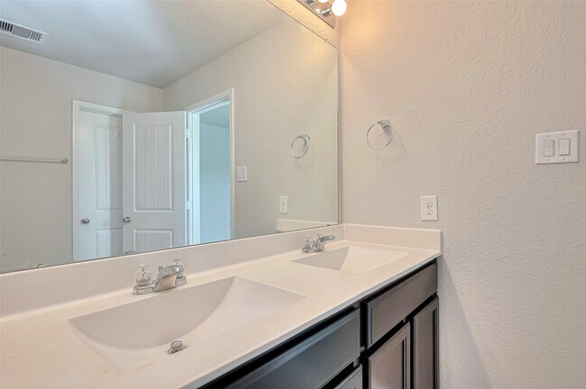 Building Photo - 3227 Zephyr Park Ln
